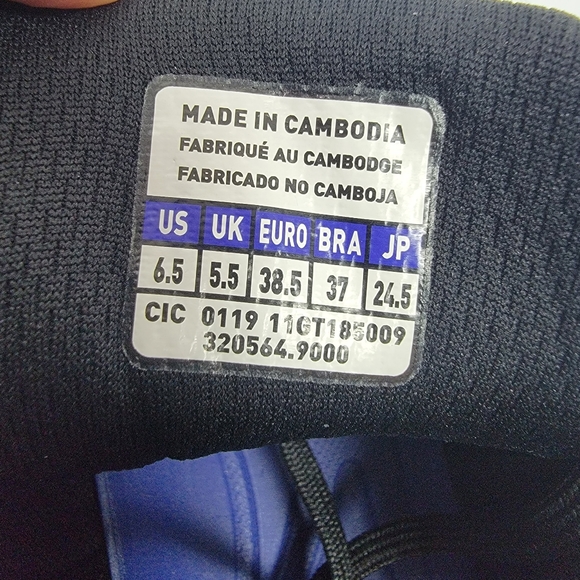 Mizuno Women's Dominant All Surface Mi Turf Athletic Shoe Size 6.5M - Picture 10 of 10